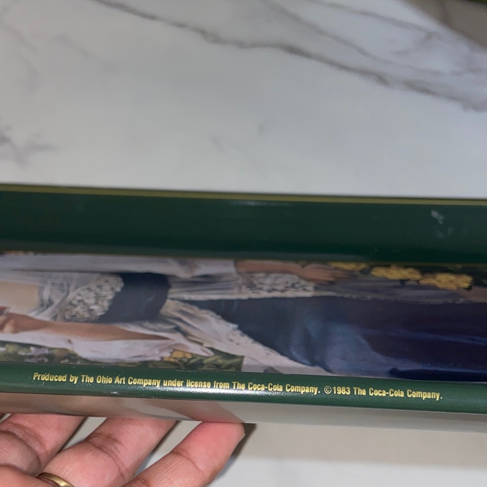 1983 Coca-Cola Dark Green and Gold Antique Style Serving Tray - Picture 9 of 17